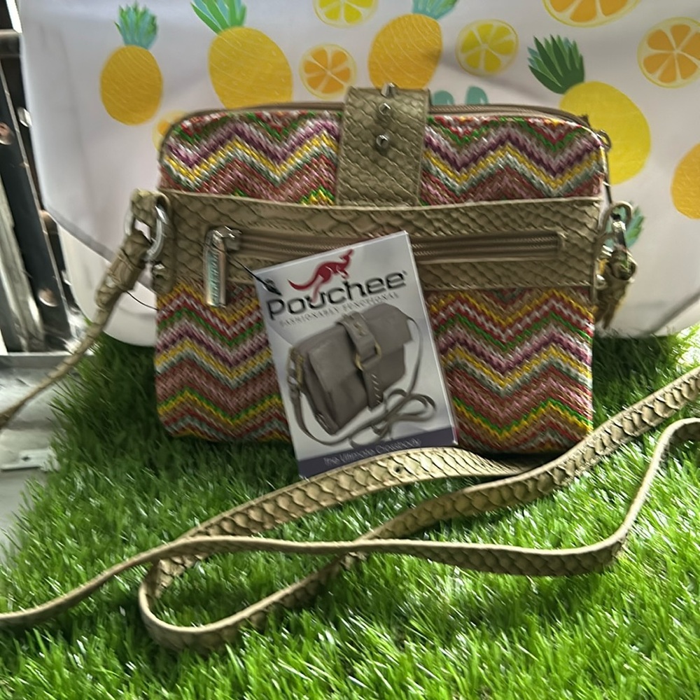 Pouchee  Woman’s Crossbody